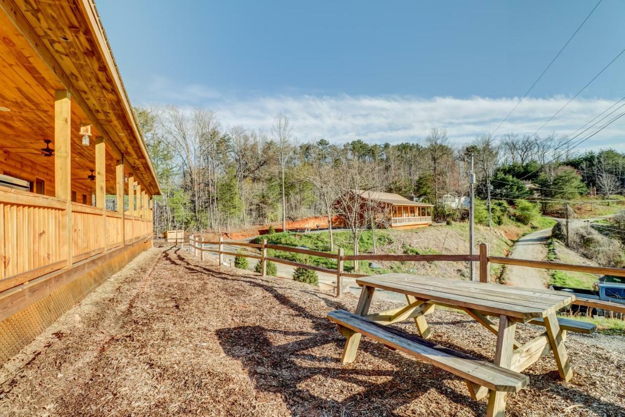 4 Bed 3 Bath Vacation Home In Bryson City Exterior photo